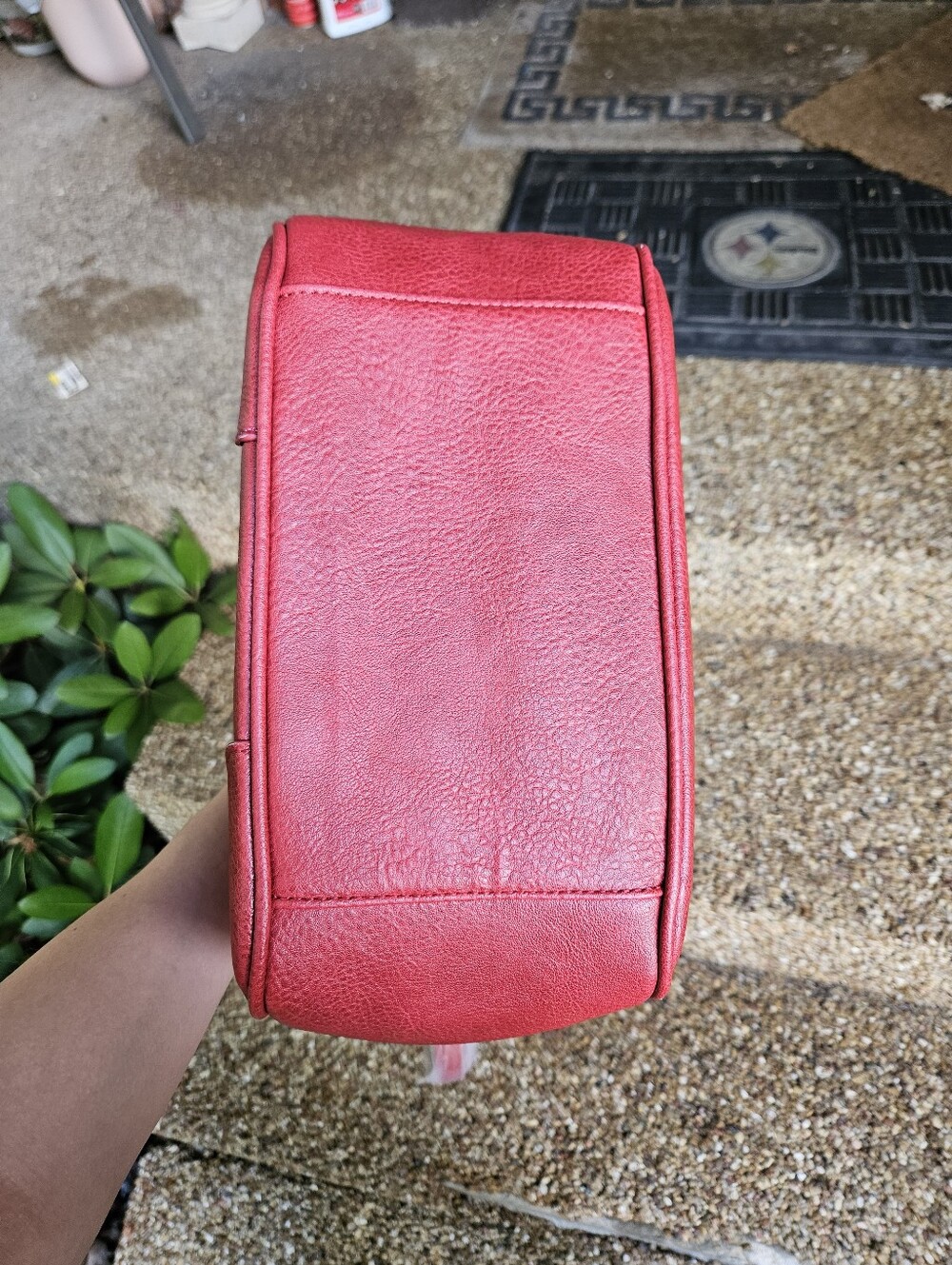 Wrangler Red Leather Satchel/Crossbody Handbag. - Picture 7 of 9